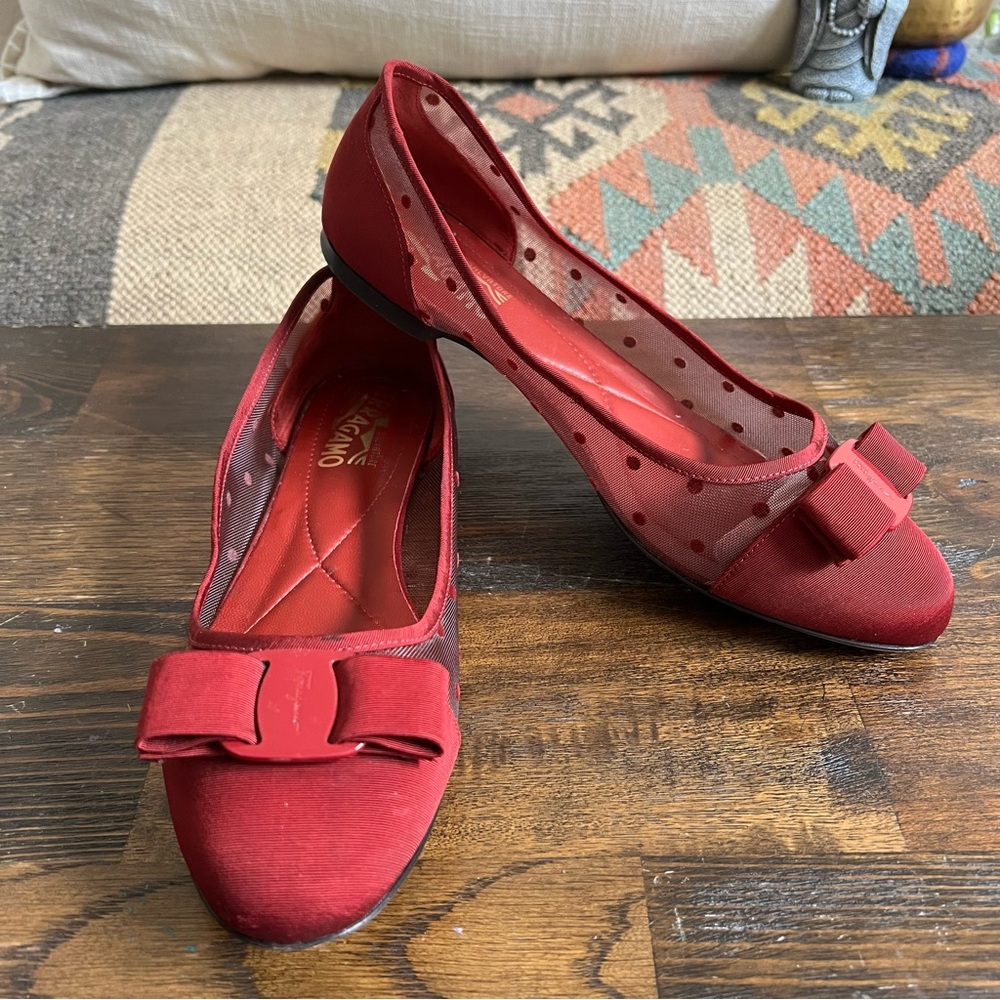 Salvatore Ferragamo $750 Vara Dots Varina Bow Mesh Grosgrain Fabric Flats US8